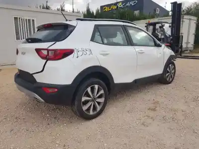 Veículo de Sucata kia stonic (ybcuv) concept do ano 2023 alimentado g4lf