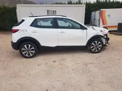 Veículo de Sucata kia stonic (ybcuv) concept do ano 2023 alimentado g4lf