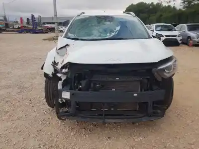 Veículo de Sucata kia stonic (ybcuv) concept do ano 2023 alimentado g4lf