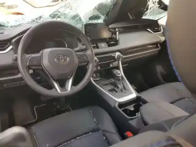 Veicolo di demolizione toyota rav4 hybrid 4x2 advance dell'anno 2021 alimentato a25a