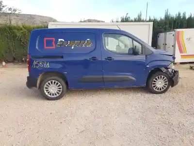 Veículo de Sucata toyota proace city do ano 2020 alimentado yh01