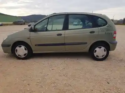 Здавання транспортного засобу renault scenic (ja..) 1.4 16v authentique року 2001 потужний k4j714
