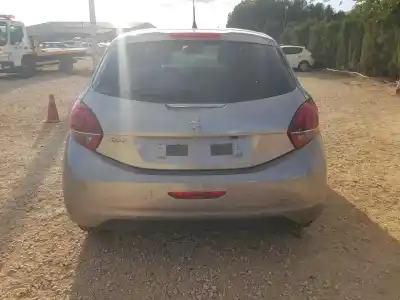 Veículo de Sucata peugeot 208 edition do ano 2018 alimentado hn05