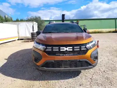 Veículo de Sucata dacia sandero stepway do ano 2023 alimentado h4d470