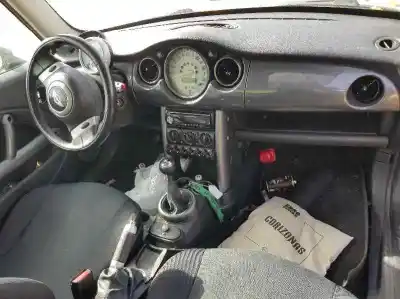 Veicolo di demolizione bmw mini (r50,r53) cooper dell'anno 2004 alimentato w10b16a