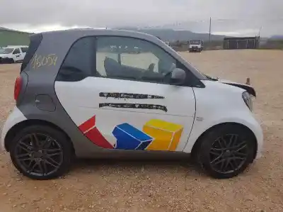 Veículo de Sucata smart fortwo coupe passion do ano 2018 alimentado h4b