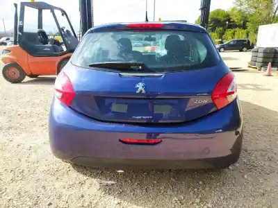 Veículo de Sucata peugeot 208 active do ano 2014 alimentado hm01