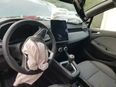 Здавання транспортного засобу renault clio v techno року 2024 потужний h4d470
