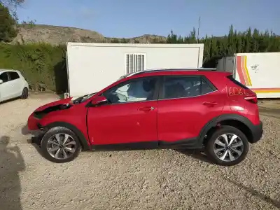 Veículo de Sucata kia stonic (ybcuv) drive do ano 2024 alimentado g3lf