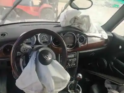 Scrapping Vehicle mini cabrio (r52) cooper s of the year 2005 powered w11b16a