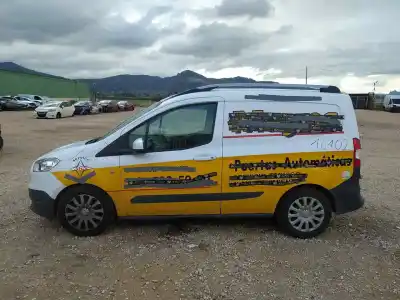 Veículo de Sucata FORD TRANSIT COURIER Combi Trend do ano 2017 alimentado UGCB