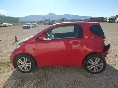 Veicolo di demolizione TOYOTA IQ 2 dell'anno 2009 alimentato 1NR