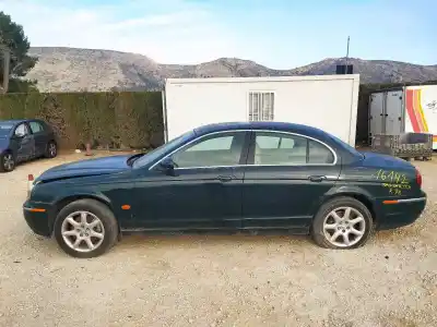 Здавання транспортного засобу jaguar s-type executive року 2004 потужний 7b