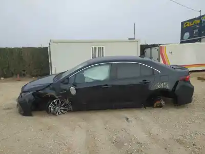 Veicolo di demolizione toyota corolla (e21) hybrid active dell'anno 2019 alimentato 2zr