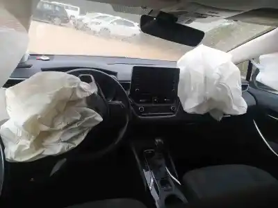 Veicolo di demolizione toyota corolla (e21) hybrid active dell'anno 2019 alimentato 2zr