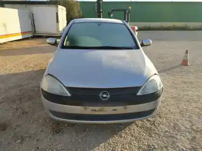 Veicolo di demolizione opel corsa c essentia dell'anno 2002 alimentato z14xe