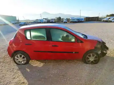 Veículo de Sucata renault clio iii dinamique do ano 2006 alimentado k9k766