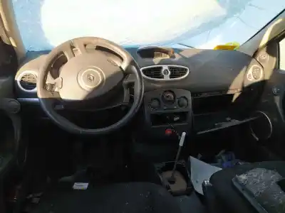 Veículo de Sucata renault clio iii dinamique do ano 2006 alimentado k9k766