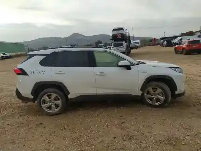 Veicolo di demolizione TOYOTA RAV4 Hybrid 4x2 Advance dell'anno 2019 alimentato A25A
