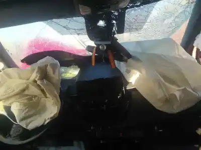 Sloopvoertuig toyota corolla (e21) hybrid style van het jaar 2020 aangedreven m20a