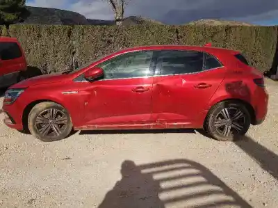 Veículo de Sucata renault megane iv zen do ano 2021 alimentado h5h470
