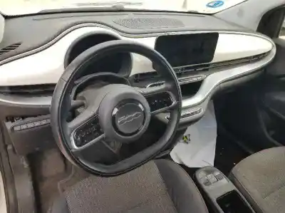 Veículo de Sucata fiat 500 e icon do ano 2022 alimentado 46348460