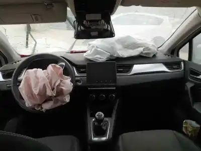 Vehicul casat renault captur ii evolution al anului 2023 alimentat h4d480