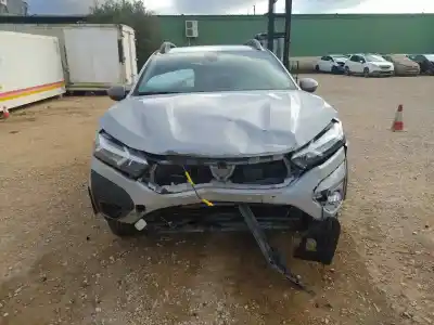 Veículo de Sucata dacia sandero stepway essential do ano 2023 alimentado h4d470