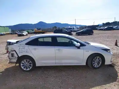 Veicolo di demolizione toyota corolla (e21) hybrid active dell'anno 2019 alimentato 2zr