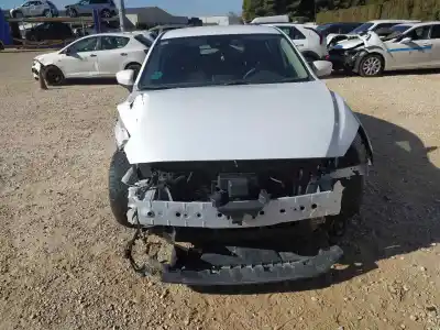 Sloopvoertuig mazda 3 lim. () black tech edition van het jaar 2018 aangedreven pe