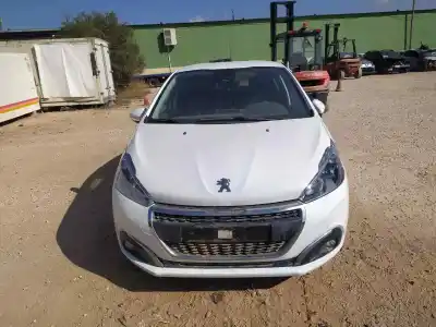 Veículo de Sucata peugeot 208 tech edition blue hdi do ano 2019 alimentado yh01
