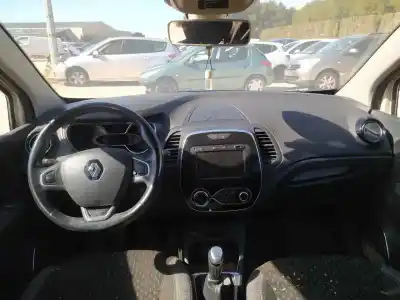 Veículo de Sucata renault captur zen do ano 2019 alimentado h4b412