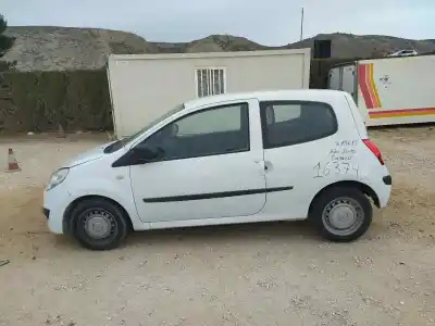 Veicolo di demolizione RENAULT TWINGO VAN dell'anno 2010 alimentato K9K740