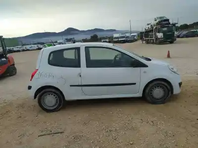 Veicolo di demolizione renault twingo van dell'anno 2010 alimentato k9k740