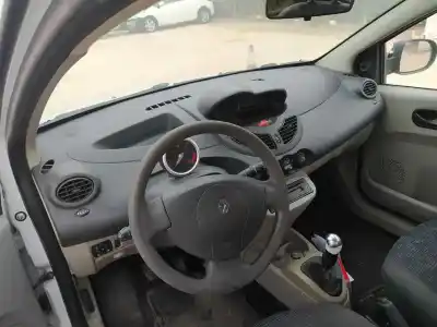 Veicolo di demolizione renault twingo van dell'anno 2010 alimentato k9k740