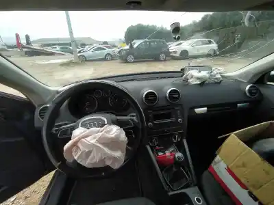Здавання транспортного засобу audi a3 (8p) attration року 2011 потужний cayc