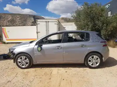 Здавання транспортного засобу PEUGEOT 308 II (LB_, LP_, LW_, LH_, L3_) 1.5 BLUEHDI 100 року 2020 потужний YH01
