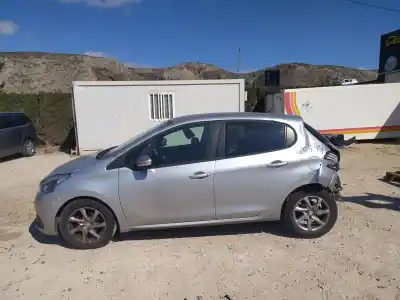 Здавання транспортного засобу PEUGEOT 208 I (CA_, CC_) 1.6 BLUEHDI 100 року 2015 потужний BH02