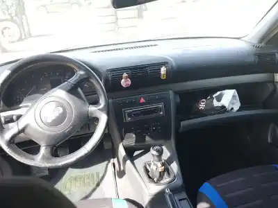 Здавання транспортного засобу audi a4 b5 (8d2) 1.9 tdi року 2000 потужний ajm