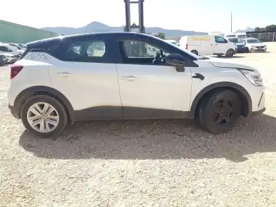 Scrapping Vehicle renault captur ii (hf_) tce 90 (hfm6) of the year 2023 powered h4d470