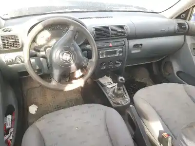 Здавання транспортного засобу seat leon (1m1) 1.6 року 2001 потужний akl Здавання транспортного засобу seat leon (1m1) 1.6 року 2001 потужний akl