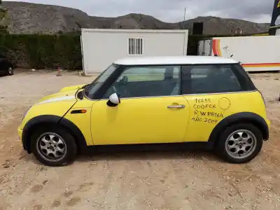 Veículo de Sucata mini mini (r50, r53) cooper do ano 2004 alimentado w10b16a