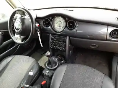 Veículo de Sucata mini mini (r50, r53) cooper do ano 2004 alimentado w10b16a