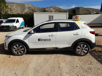 Здавання транспортного засобу KIA STONIC (YB) 1.2 CVVT року 2023 потужний G4LF
