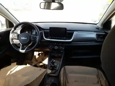 Здавання транспортного засобу kia stonic (yb) 1.2 cvvt року 2023 потужний g4lf
