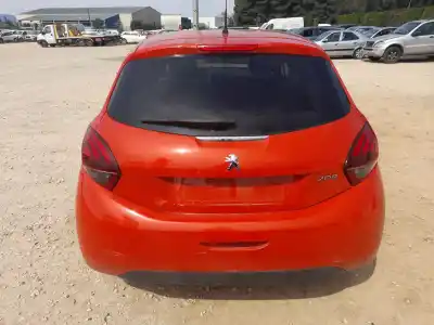 Здавання транспортного засобу peugeot 208 i (ca_, cc_) 1.2 vti 82 року 2018 потужний hm05