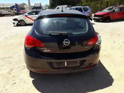 Veículo de Sucata opel astra j (p10) 1.7 cdti (68) do ano 2010 alimentado a17dtr