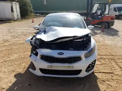Veículo de Sucata kia cee'd (jd) 1.0 t-gdi do ano 2017 alimentado g3lc