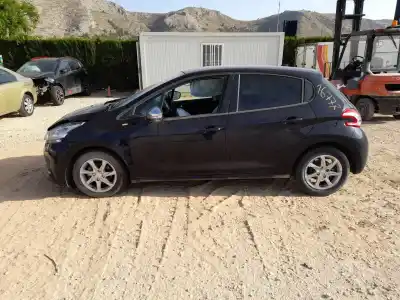 Здавання транспортного засобу PEUGEOT 208 I (CA_, CC_) 1.6 HDI року 2015 потужний 9H06