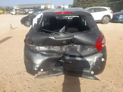 Здавання транспортного засобу peugeot 208 i (ca_, cc_) 1.2 vti 82 року 2014 потужний hm01